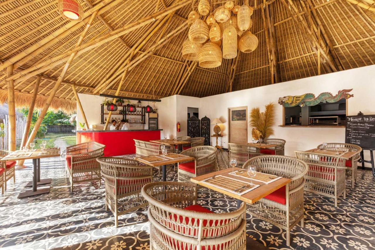 Amahelia Luxury Resort & Restaurant - 길리 아사한 외부 사진